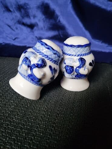 Slanik nov delft holandski rucno oslikan iz 70ih. Mere za jedan,drugi na lalafo.rs Slanik nov delft holandski rucno oslikan iz 70ih. Mere za jedan,drugi