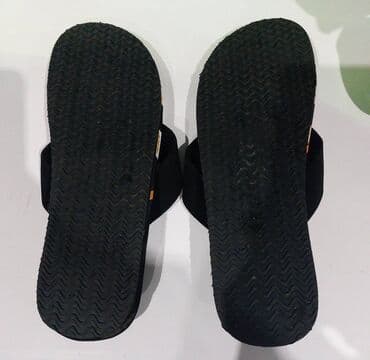 grubin papuce krzno: Flip-flops, Puma, 43 — 3