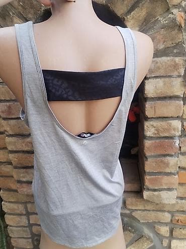 metro obuca petrovac na mlavi: F&F fitness majica vel M, L
Kao nova — 3