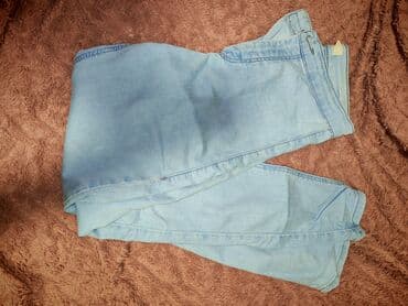 Trenerke: Ženske farmerke – nekoliko para Cena za dva para koju imaju ostecenja — 10