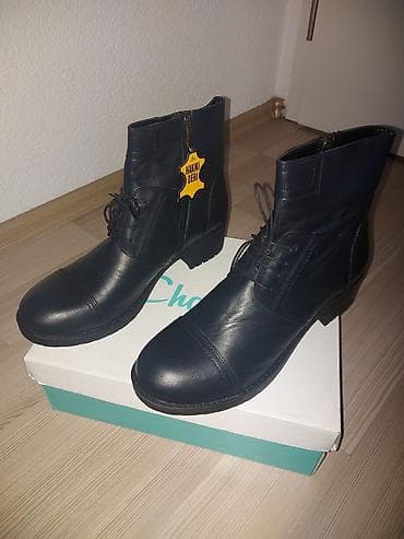 Nove kožne čizme, teget boje, broj 39, veoma udobne, visina štikle 5 na lalafo.rs Nove kožne čizme, teget boje, broj 39, veoma udobne, visina štikle 5