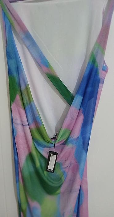 zelena maskara: Boohoo haljina – duga, sa otvorenim leđima i drapiranim (cowl) izrezom — 2