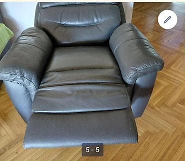 ikea krevetac za decu: Kožna fotelja sa mehanizmom za ležanje (recliner) U odličnom stanju. - — 2