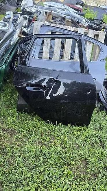ZADNJA DESNA VRATA ZA BMW 214, 216, 218 . | BMW 2 zadnja desna