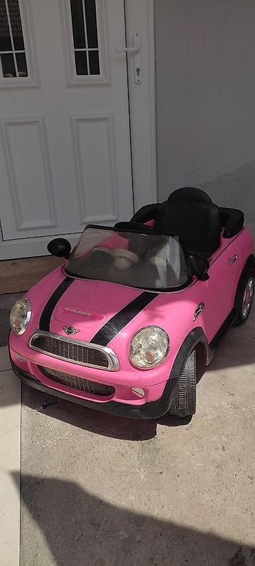 igracka na engleskom: Električni automobil za decu – Mini Cooper, roze boje sa crnim — 1