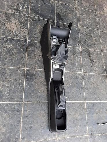 tocak gume: ALFA MITO CENTRALNA KONZOLA ZA ALFA ROMEO MITO | Alfa MiTo centralna — 1