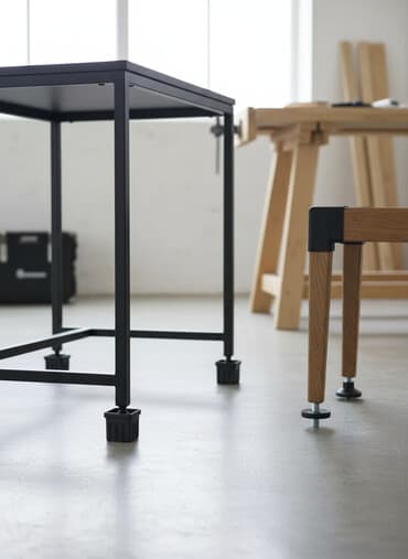 felne aluminijumske 16: Plastični čepovi, zatezači i navlake za cevi sa topicama U ponudi — 1