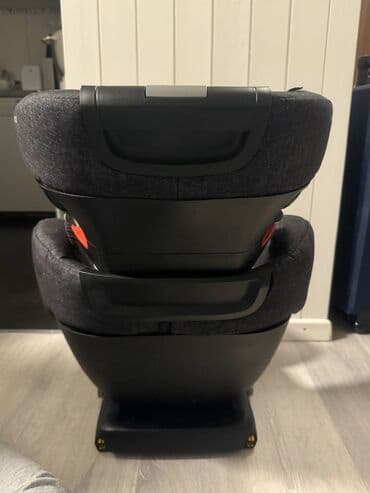 sintisajzer sa mikrofonom za decu: Autosediste za decu br.25 od 15-36 kg, uvoz CH — 9