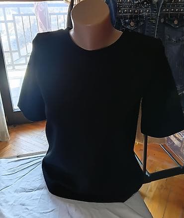 buzz nike dunk: Crna ženska bluza – Mohito Collection, veličina XS - Elegantna crna — 6