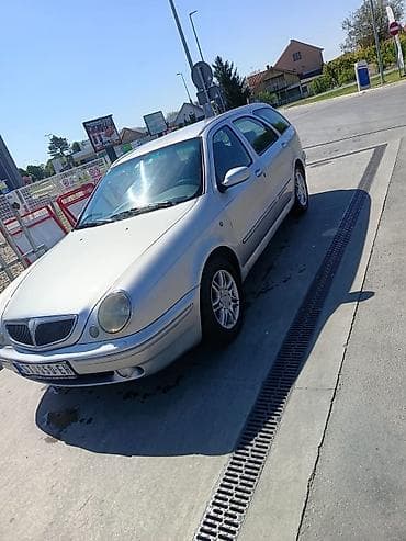 az auto batajnica: Lancia Lybra karavan 2000to – srebrna, 5 vrata - Motor: 1,9 jtd (na — 1