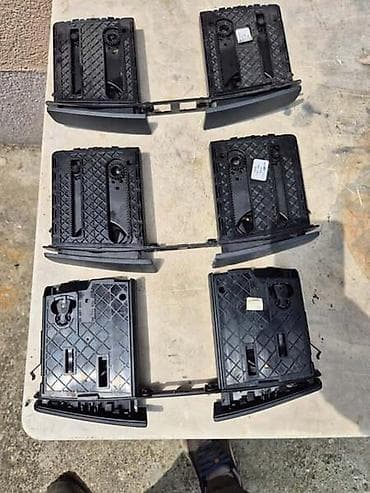 tamic na prodaju: DRZAC ZA CASE ZA PEUGEOT 508 | garancija na ispravnost dela slanje — 1