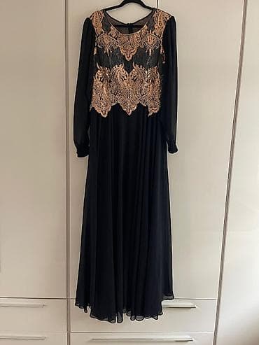 cameleon pantalone: Ženske garderoba – dva komada: 1) Farmerke sa dekorativnim — 2