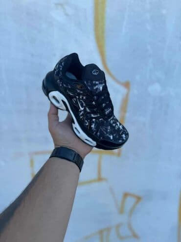 patike za fudbal sa malim kramponima: Patike, Adidas — 3
