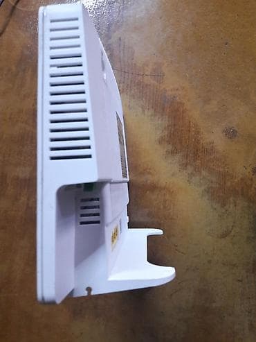 Desktop računari i radne stanice: Huawei EchoLife HG8245Q2 Wireles Ruter modem za opticki internet — 3