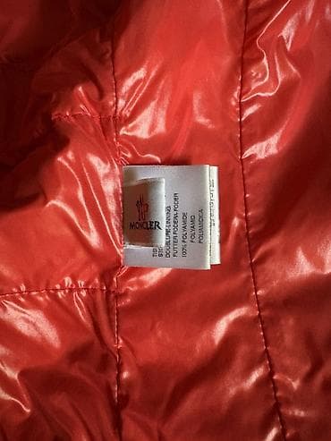 pull and bear kozna jakna: Moncler ženska jakna,koral crvena, lagana i sjajna završna obrada. - — 5