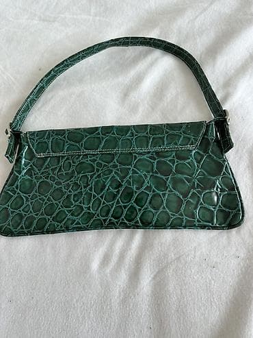 gurtna sa zatezačem: Zelena ženska torbica – krokodilski uzorak - Model: mala — 2