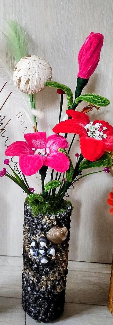 Sweatpants: Ručni aranžmani od plišanih žičica u saksiji - Dekorativni cvetni — 10