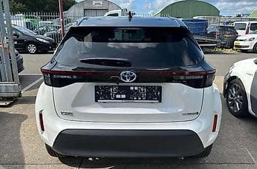 BRANIK ZADNJI ZA TOYOTA YARIS CROSS OD 2020. DO 2023. GOD. | Svi na lalafo.rs BRANIK ZADNJI ZA TOYOTA YARIS CROSS OD 2020. DO 2023. GOD. | Svi