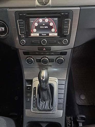tabla u autu: MULTIMEDIJA 410 ZA VOLKSWAGEN GOLF 6, GOLF 7, GOLF PLUS . | — 2