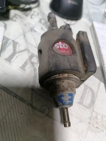 Car Engine Parts: Ventil za regulaciju/purgiranje isparenja goriva (EVAP elektroventil) — 1