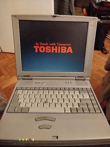 Donji delovi trenerke: Toshiba Satellite 4010CDT – retro stari laptop racunar - vintage — 10