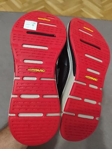crne lakovane salonke: Skechers GOwalk Workout Walker muške patike za hodanje - Model — 9