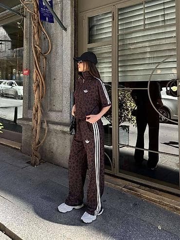 Muška obuća: Komplet: 5000 dinara
Vel: S M L
Uvoz Turska — 4