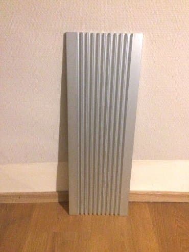 kupujemprodajem hranilice za bebe: Stakleno/aluminijumske police za na zid, 4 kom, uvoz CH Prodajem 4 — 5