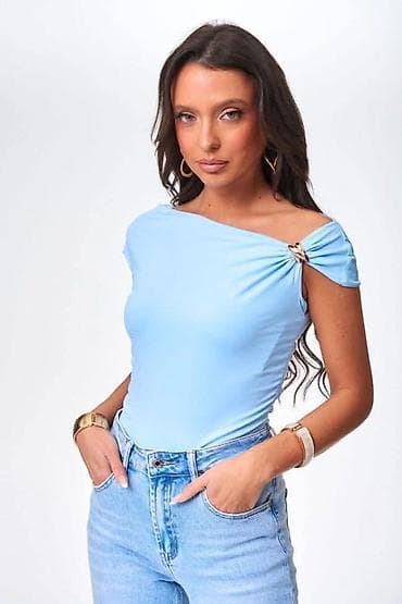 pull and bear patike: 03. L. Majica 2.250 dinara — 1