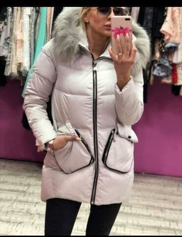 Fantastična jakna sa prirodnim krznom vel S M Boja svetlo siva Promo na lalafo.rs Fantastična jakna sa prirodnim krznom vel S M Boja svetlo siva Promo