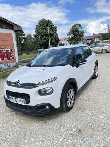 lidl kompresor za vazduh: Beli automobil marke Citroen C3 sa crnom maskom hladnjaka i crnim — 10