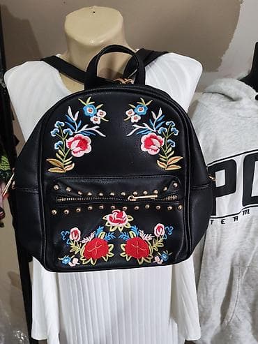 shooter torba: Ženske torbe – više modela - Elegantna crna torba za svaki dan — 10