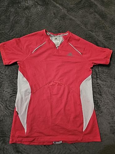 adidas zelena jakna: Men's T-shirt Adidas, bоја - Crvena — 1