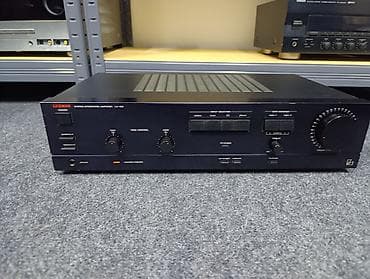 Mikrofoni: Luxman LV-100 Luxman LV-100 je odlično integrisano pojačalo koje — 1