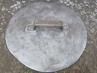 deciji set sto i stolica: Poklopac za kotliće i razne posude,prohromski,debljine 4 mm prečnika — 1
