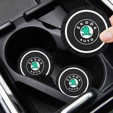 adapter za auto upaljač sa 220v na 12v: Neklizajuća podloga držača za čaše - ŠKODA Neklizajuća podloga držača — 2