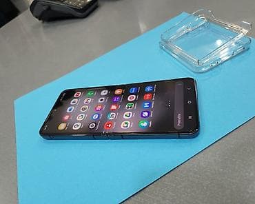 iphone 15 flip: Samsung Galaxy Z Flip5 (SM-F731B) – preklopni pametni telefon Ključne — 3