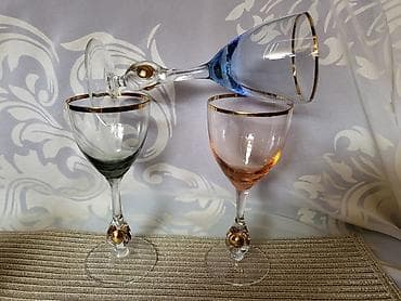 gorki list case crvene: Case Bohemija kristal rucni rad za vino 1950g+. Case za vino bez — 3