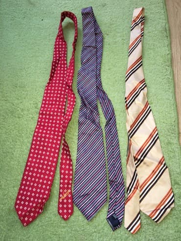 push up grudnjak new yorker: Original nove kravate iz inostranstva, Hugo Boss, Hemlock — 2