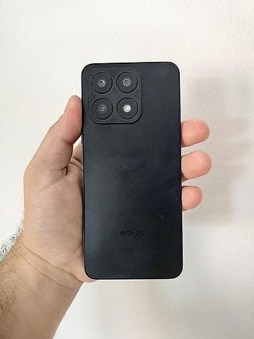 iphone 16 pro kopija: Honor X8a crni, dual sim sim free sa 6/128 gb memorije. Dobro očuvan i — 5