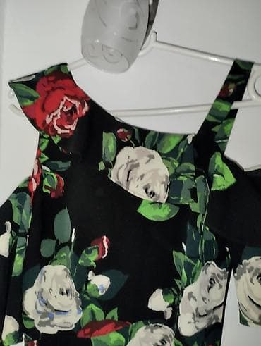 haljine diline: Ženska midi haljina s floralnim printom - Model: kroj u obliku slova — 3