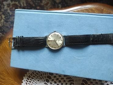 Donji delovi trenerke: Rucni muski sat Darwil,vrlo star,ispravan,radi — 2