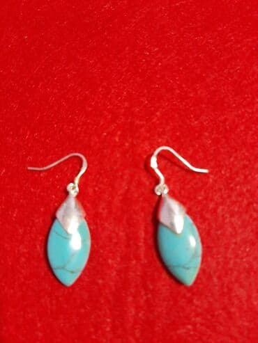 Srebrane mindjuse 925 finoce sa plavim kamenom cena je za par