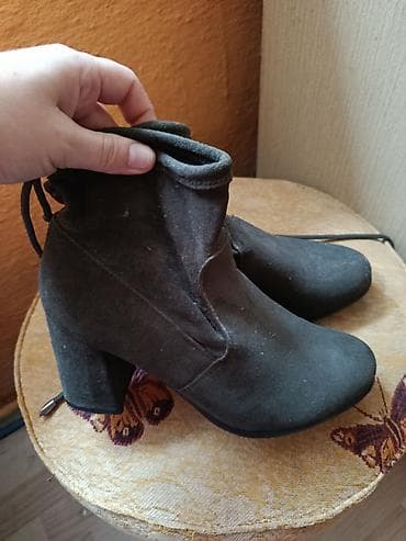 Čizme, 37, bоја - Maslinasto zelena na lalafo.rs Čizme, 37, bоја - Maslinasto zelena