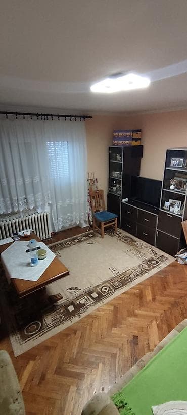 Stanovi: U stanu je prošle godine odrađena komplet kvalitetna pvc — 4