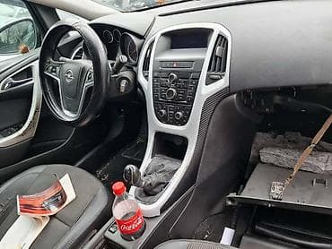 elektronika za kola: MULTIMEDIJA ZA OPEL ASTRA J | *Polovni delovi za Opel: Agila Astra — 1