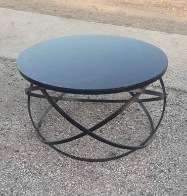 Stolovi: Dostupan ‼️ Za naručivanje ili dodatne informacije, pošaljite poruku — 2