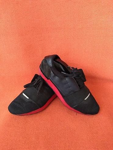 new balance patike fashion and friends: BALECIAGA patike broj 41, duzina unutrasnjeg gazista 26 cm. Bez — 10