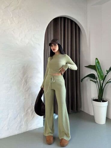 katrin kombinezoni: Komplet Velicine S.m.L.xL. Cena 2600 din 💫 35% viskon 55% polyester — 2