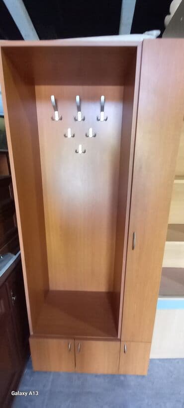 polovan namestaj обреновац слике: Dva Plakara 237cm visina 130cm sirona po 160eu.prevoz vas ili uz — 9